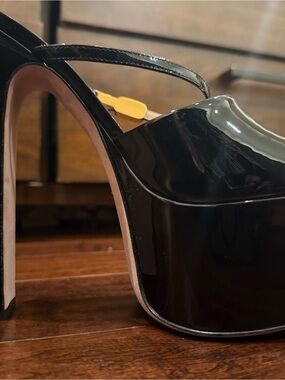 Valentino Garavani Black Patent Platform Mary Jane Heels